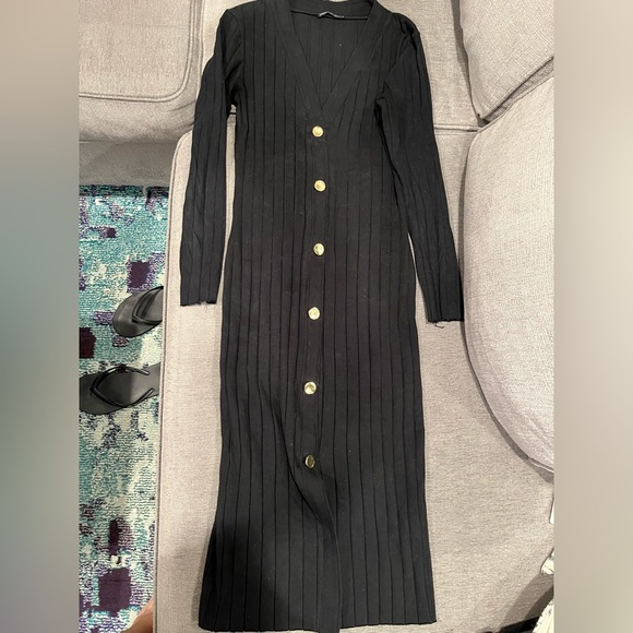 BARELY WORN - ZARA BLACK RIBBED DRESS WITH GOLD BUTTONS - Picture 8 of 9